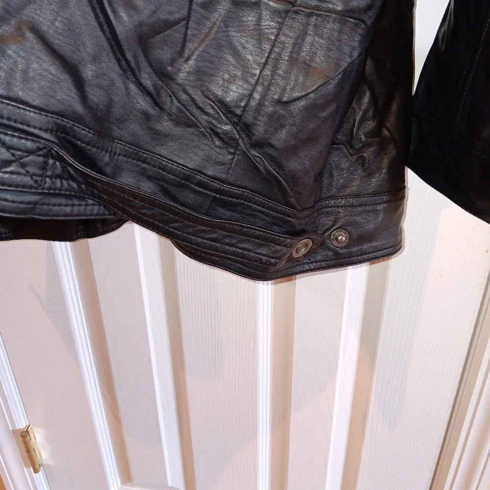 Jacket - Picture 5 of 10